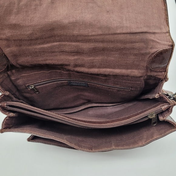 WILSONS LEATHER | genuine leather messenger style crossbody top handle purse - Picture 3 of 11